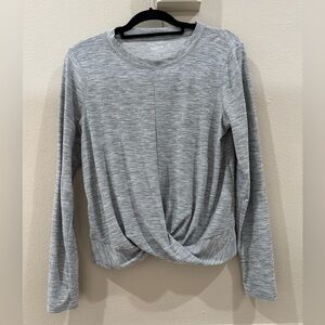 Old Navy Gray Long Sleeve Twist Front Tee
